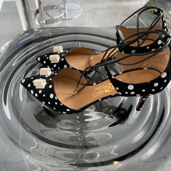 Salvatore ferragamo polka dot heels - Picture 9 of 12